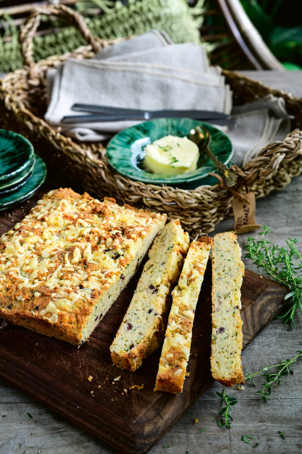 Brood met ansjovis en olijven