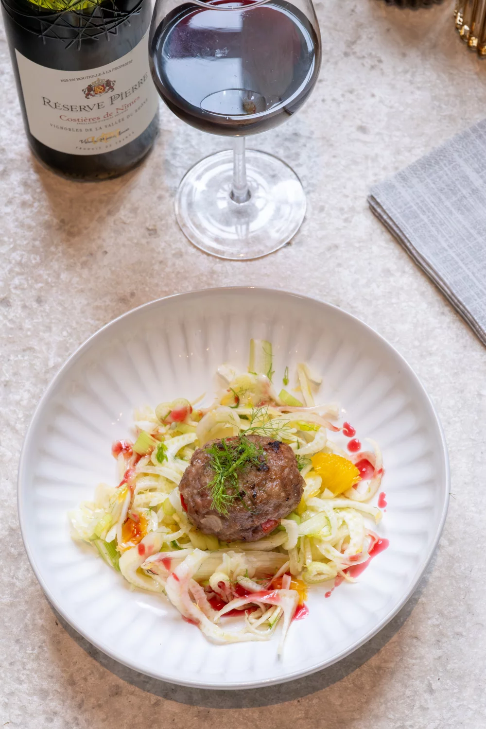 Frikandellen gevuld met krieken 