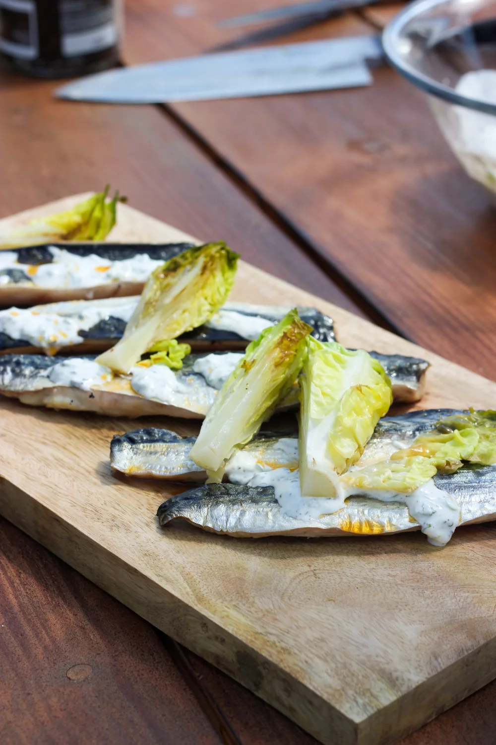 Gegrilde makreel met kropsla