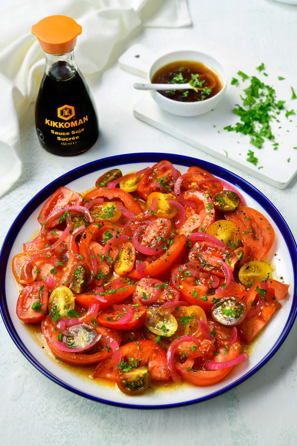 Tomatensalade met zoete sojasaus