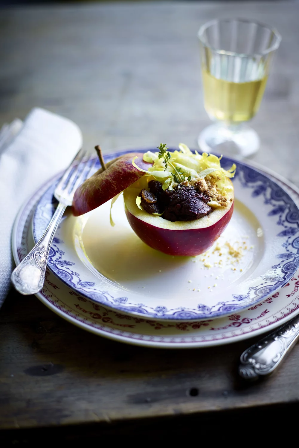 Gevulde appel met witloofsalade