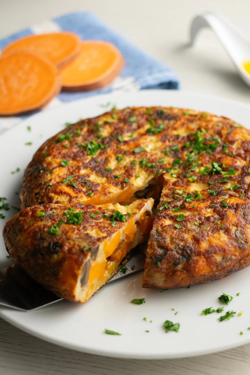 Frittata met zoete aardappel restjes