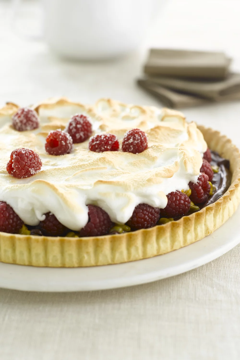 Chocolade meringuetaart met frambozen