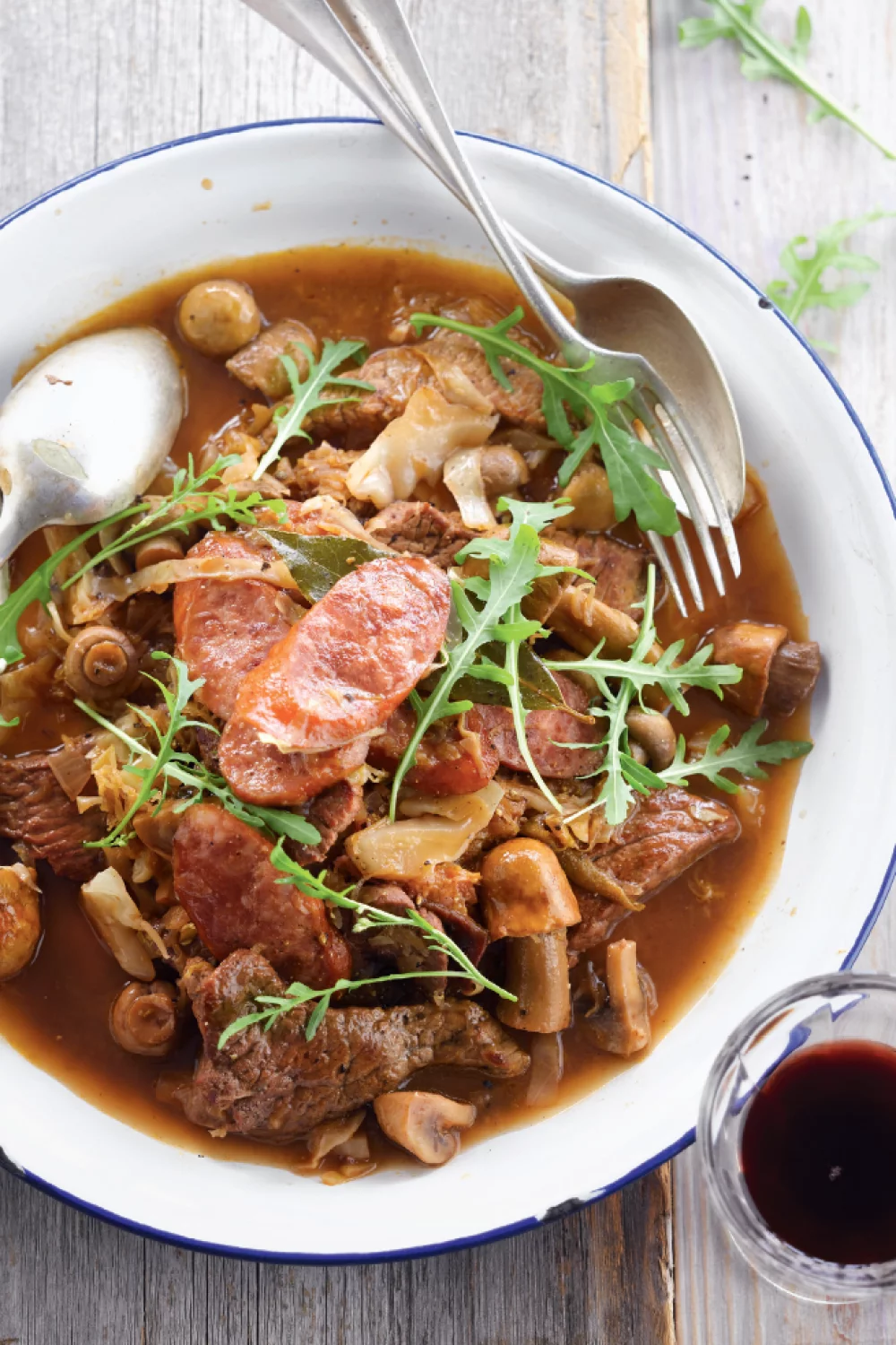 Jachtschotel met rundsvlees en champignons