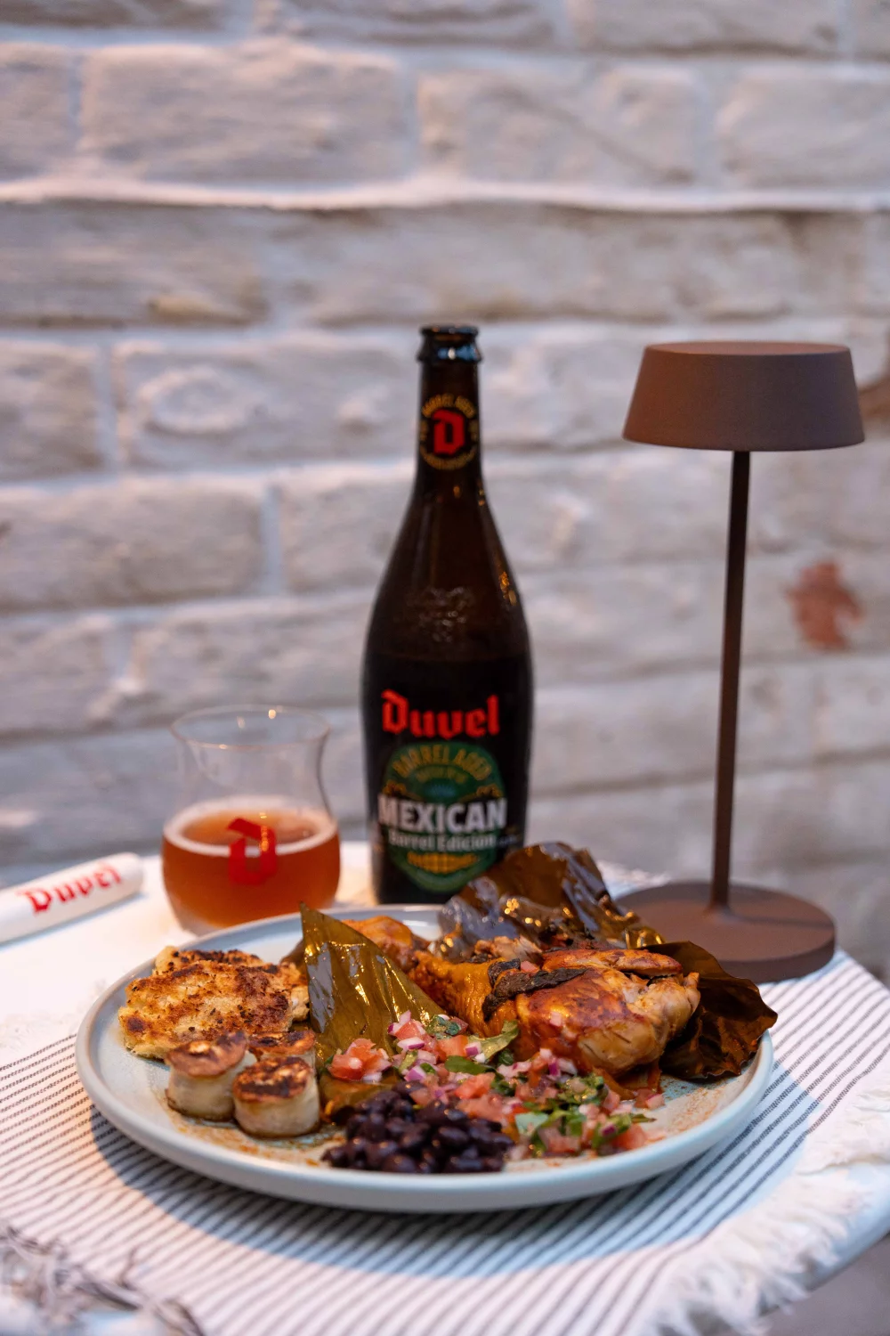 Mexicaanse kip met manoikkroketjes