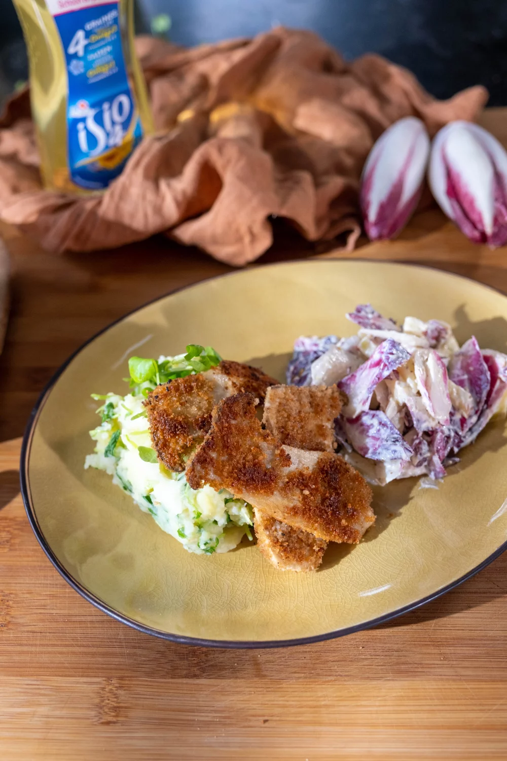 Oesterzwamnuggets met roodloofsalade en waterkersstoemp