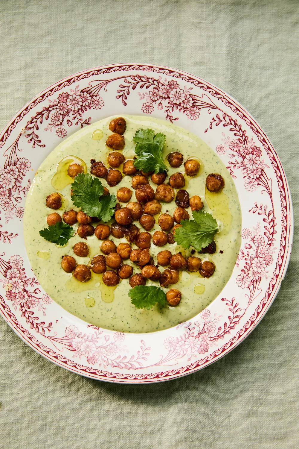Smoky kikkererwten met koriandertahin