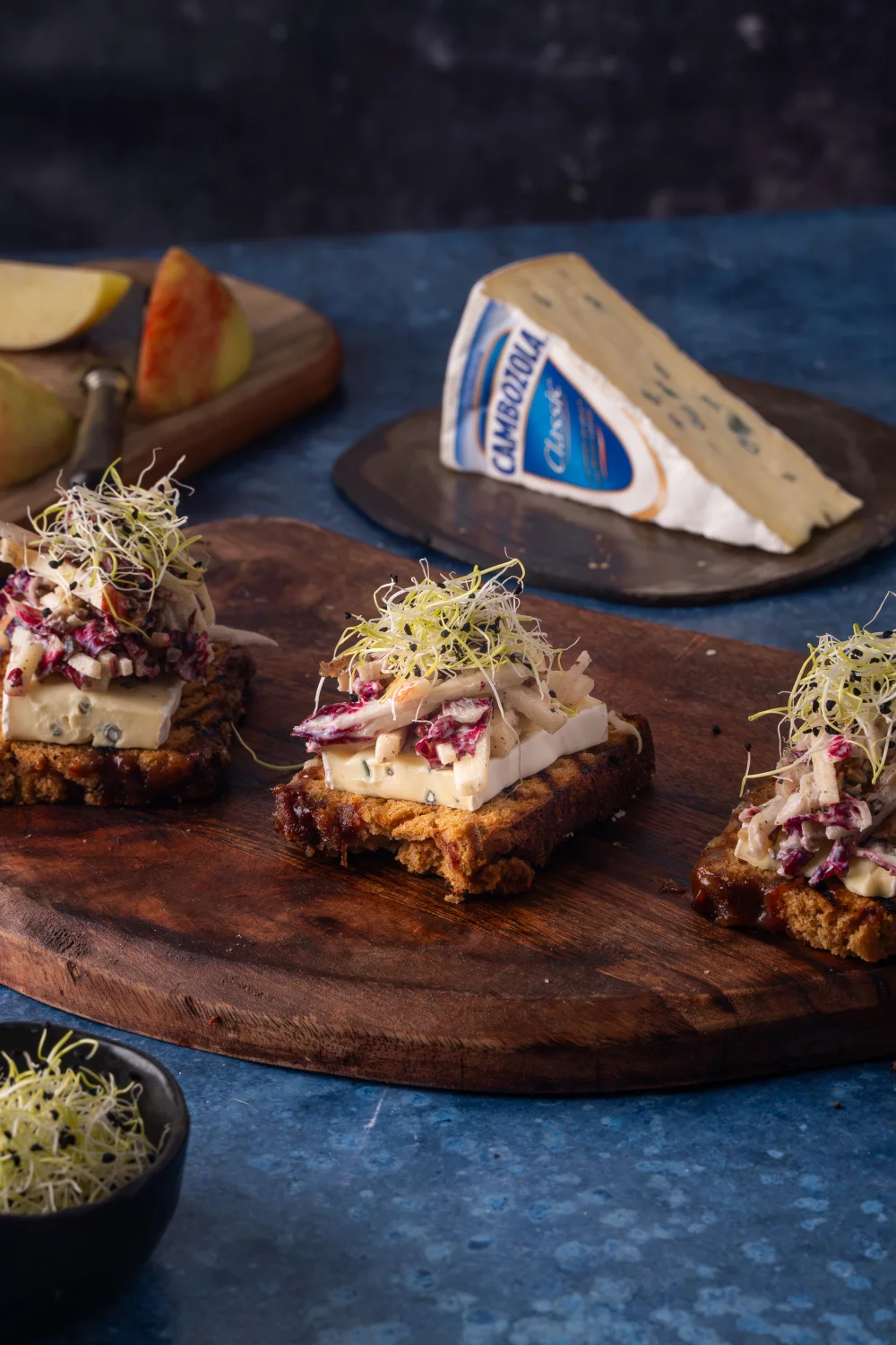 Peperkoektoastjes met Cambozola