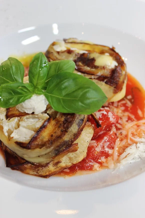 Rigatoni met aubergine en ricotta