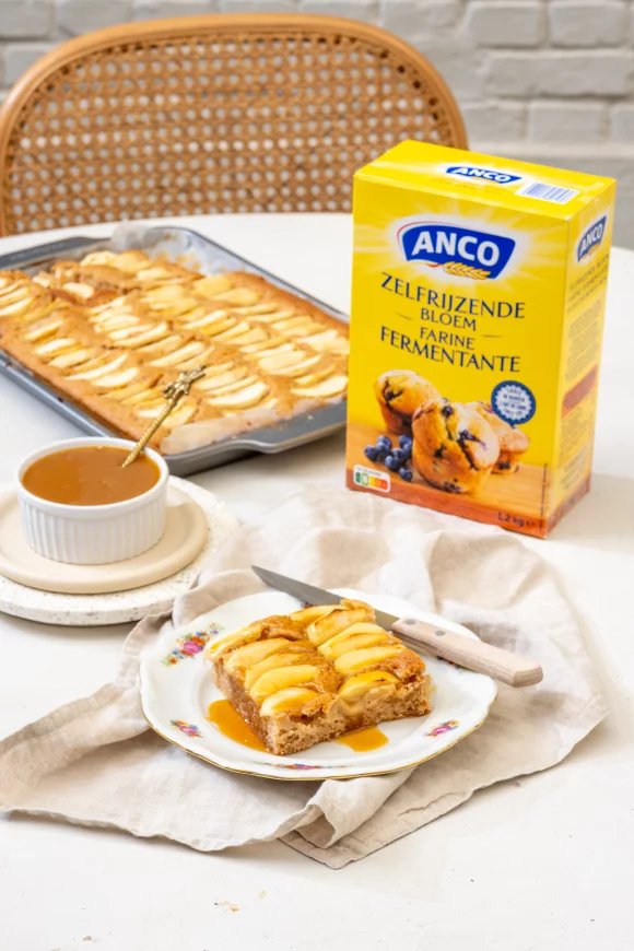 Appelplaatcake met salted caramel 