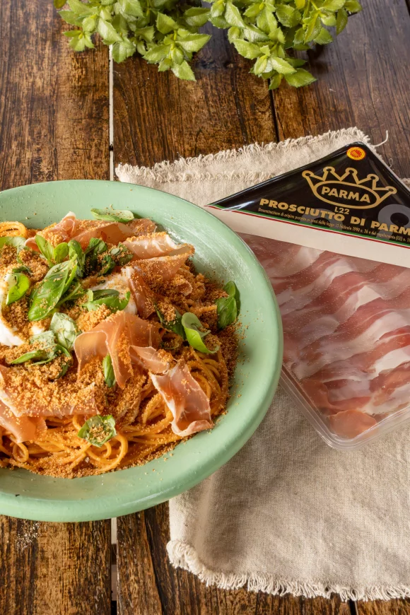 Pasta burrata met Parmaham