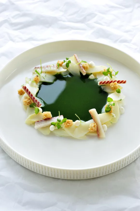 Asperges met waterkers en gerookte paling 