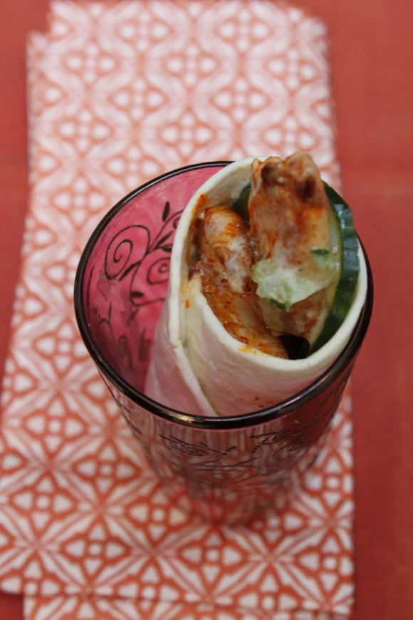 Wrap met kip tandoori en raita van komkommer