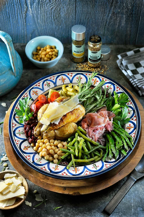 Halve haantjes op de BBQ met een Abruzzi-salade