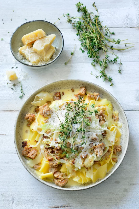 Pasta met witte kool en gehakt