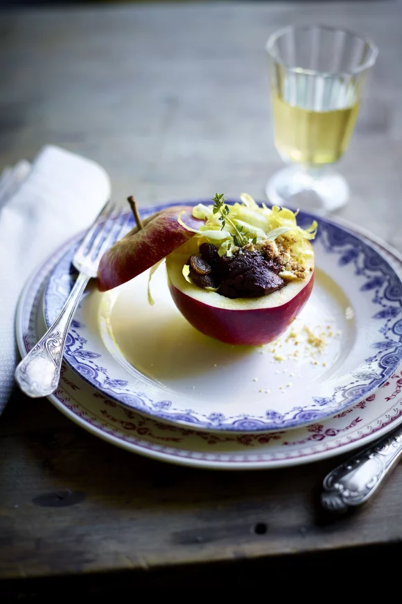 Gevulde appel met witloofsalade