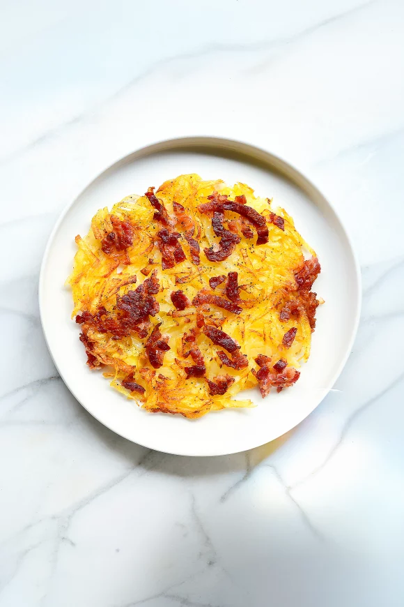 Knapperige rösti met spekblokjes
