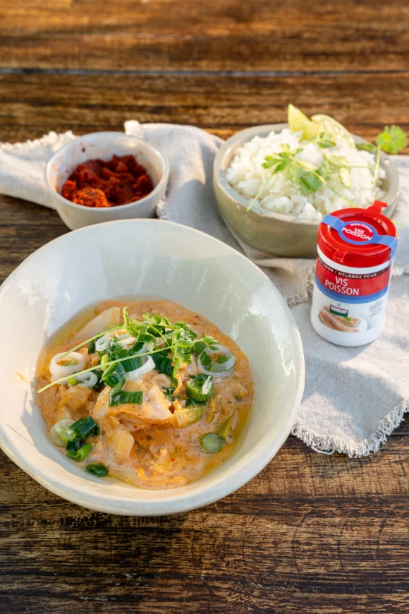 Kabeljauw met rode curry en lente-ui olie