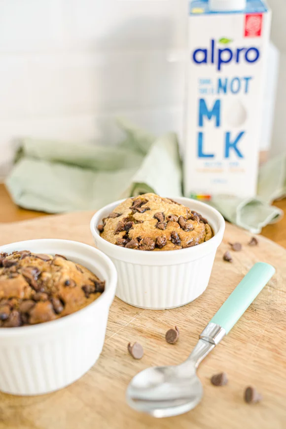Chocolate chip baked oats