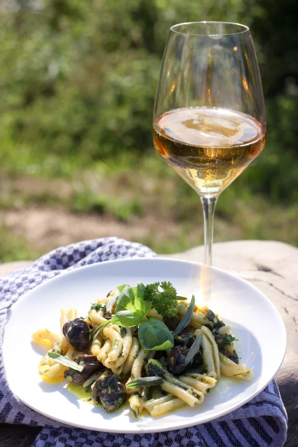 Pasta met escargots en fijne kruiden
