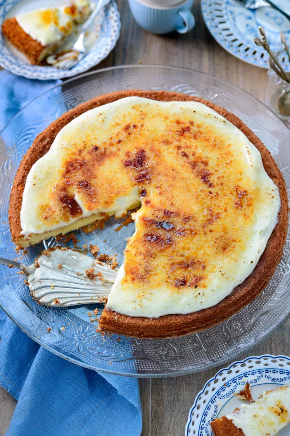Crème brûlée cake