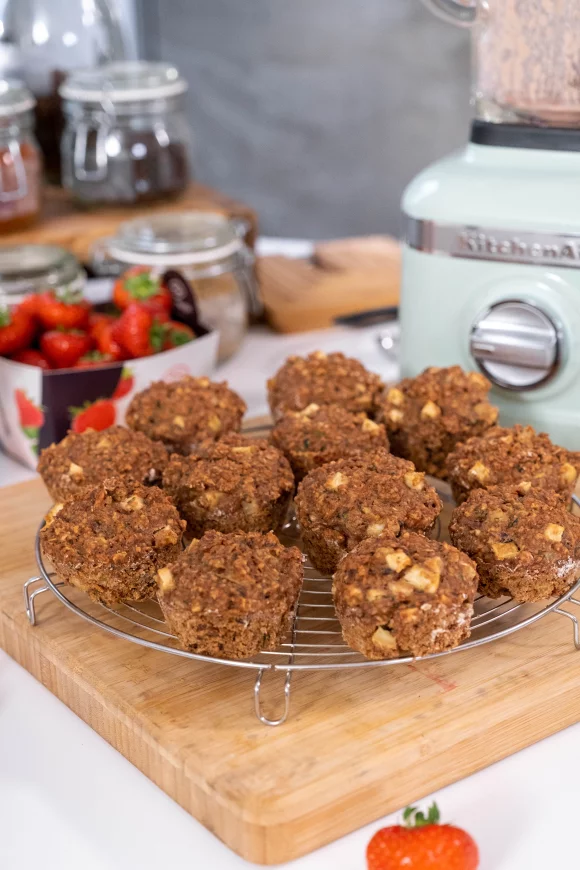 Ontbijtmuffins met appel en rozijnen