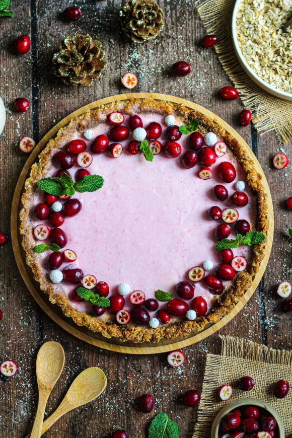 Vegan cranberry-frambozencheesecake