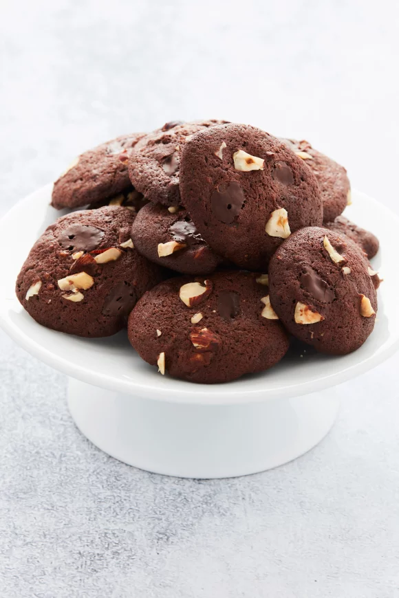 Chocolate chip hazelnut cookies