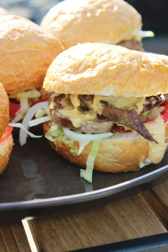 Hamburger met kalfstong