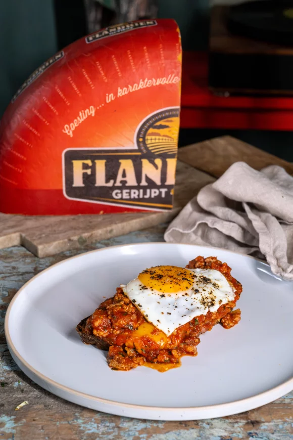 Croque boemboem met kaas en spaghettisaus