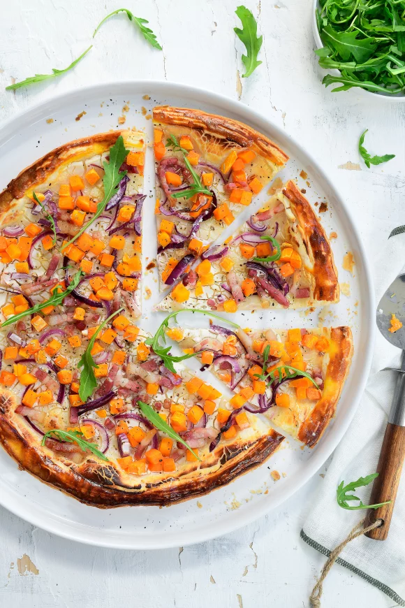 Plaattaart met pompoen en geitenkaas