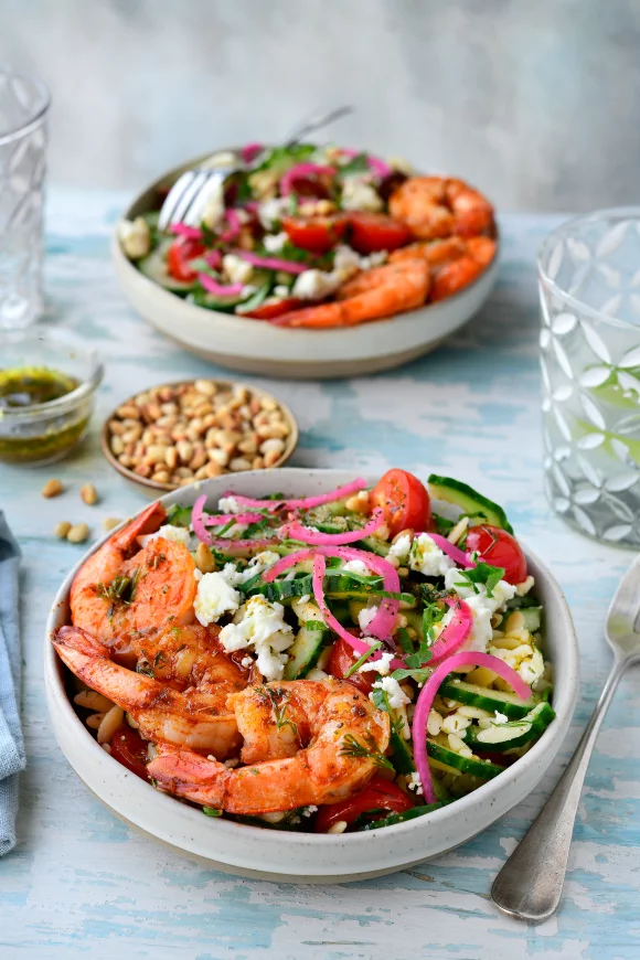 Orzo salade met scampi en feta