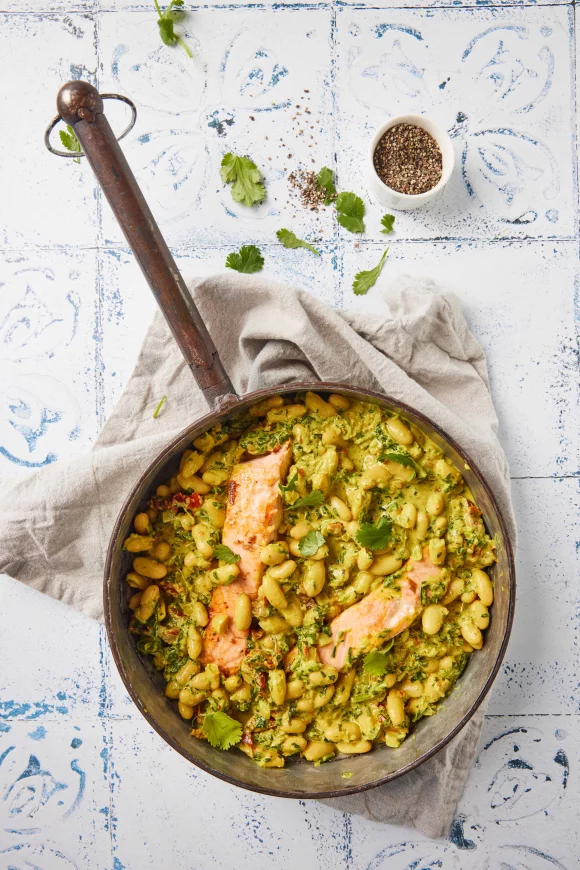Zalm met currybonen