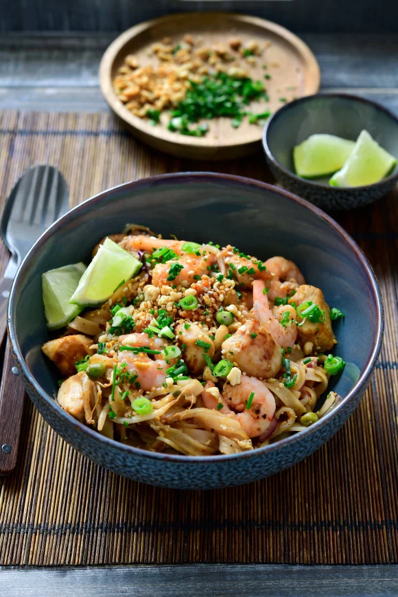 Pad thai met scampi en kip