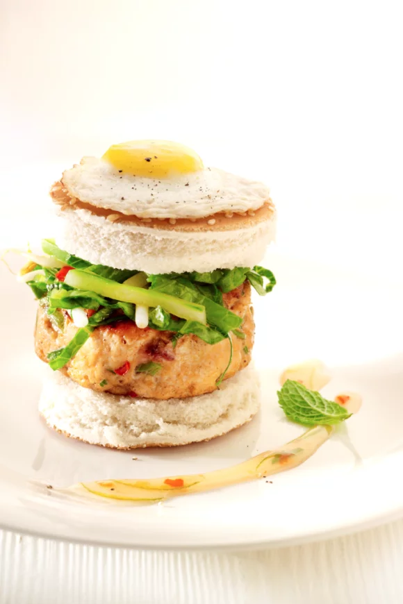 Thaise kipburger met munt