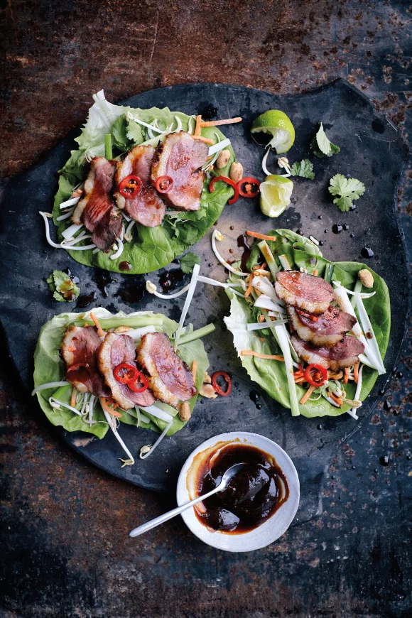 Slawraps met Oosters gegrilde eend