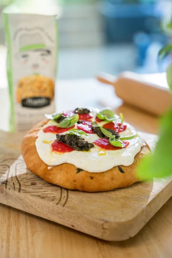Pissaladière met gekonfijte tomaat en tapenade