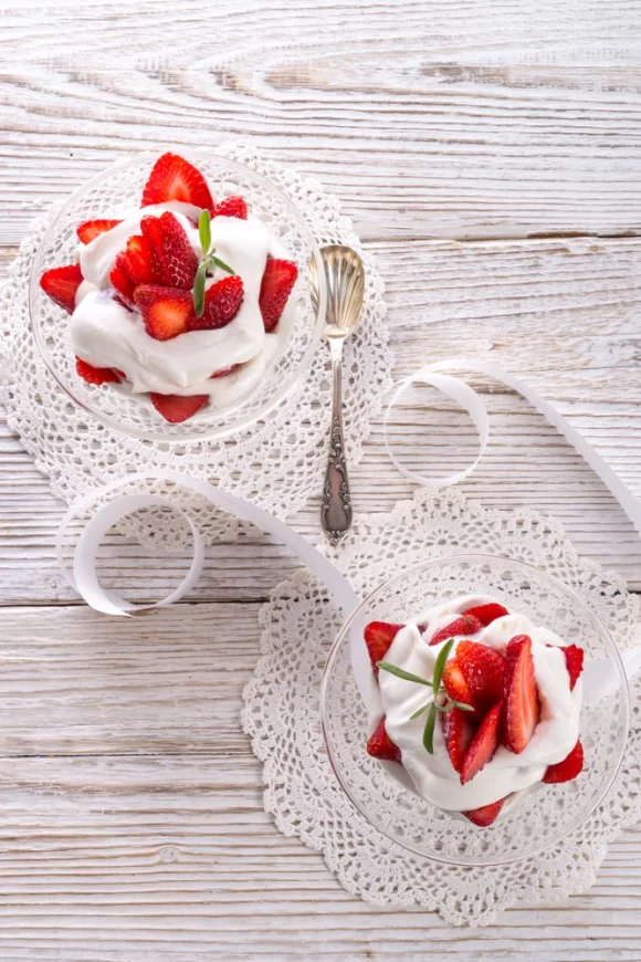 Aardbeien Romanoff