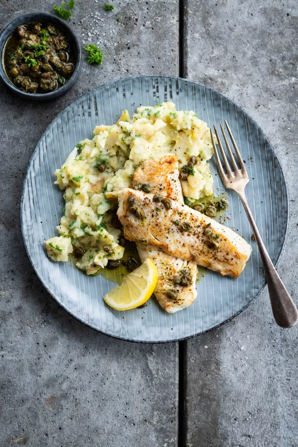 Gebakken kabeljauw met beurre noisette en knolselderij-mosterdpuree
