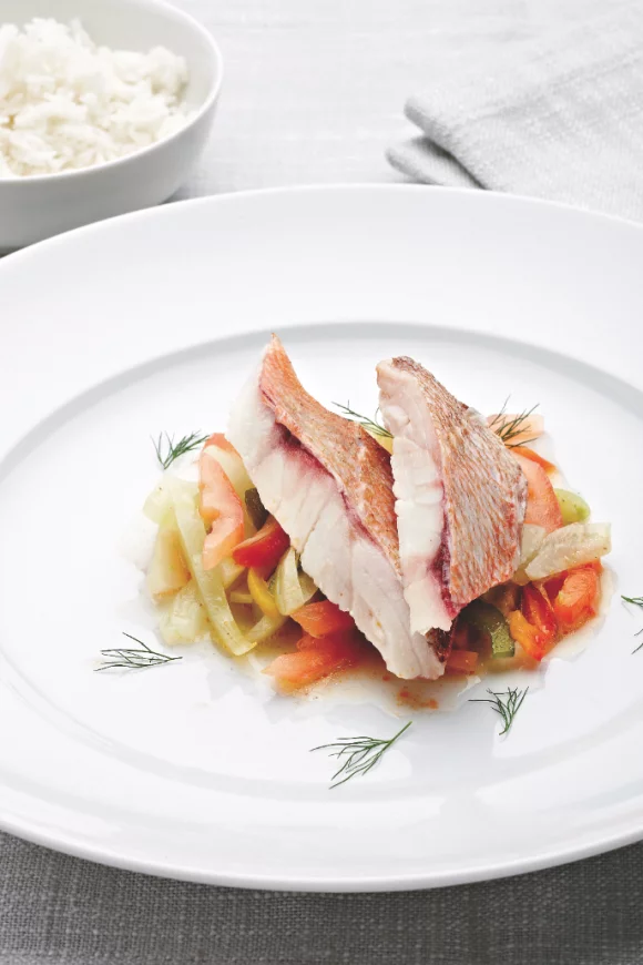 Stoofpotje van roodbaars met venkel en paprika