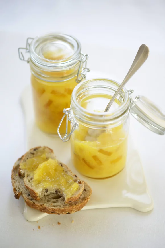 Lemon curd met gember