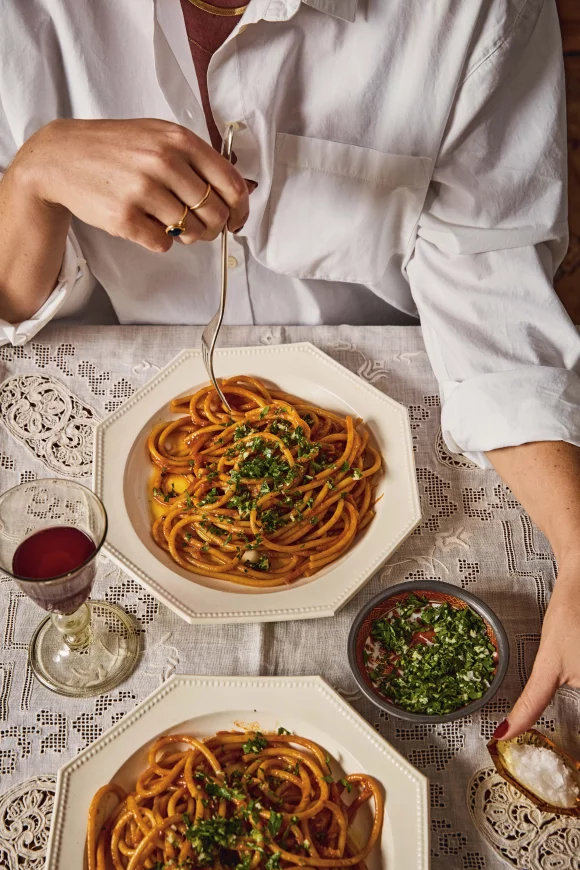 Pasta met gekaramelliseerde sjalotten