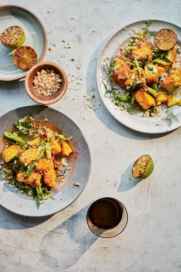 Kabeljauwnuggets met kurkuma en hot honey