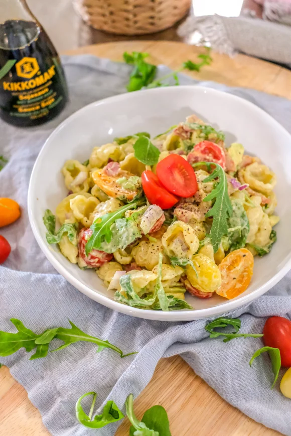 Pastasalade met avocado