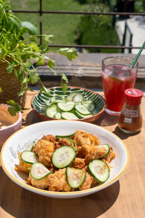 Crispy popcorn chicken met honingmosterdsaus