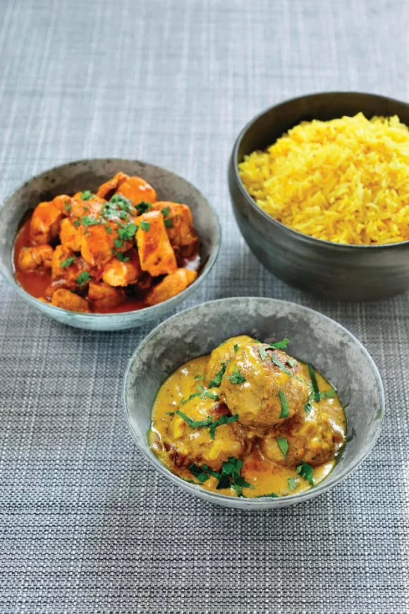 Zachte gele curry met lamsvlees en citroenrijst