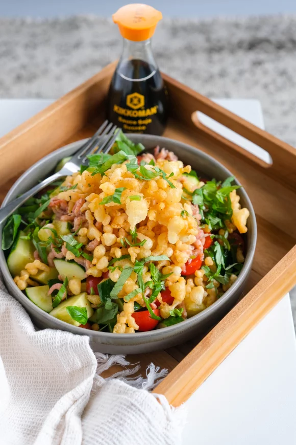 Thaise salade met garnalen en tempurakorrels