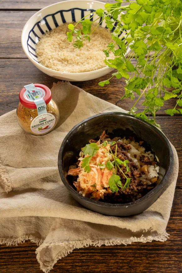 Rendang met koolsalade