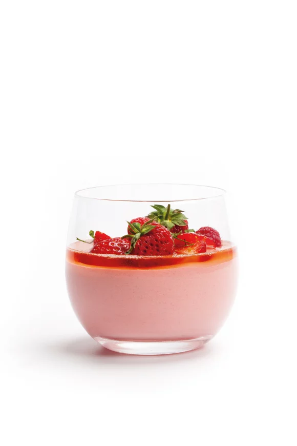 Aardbeienmousse met hibiscus-aardbeiengelei