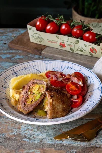 Cordon bleu van gehakt met puree
